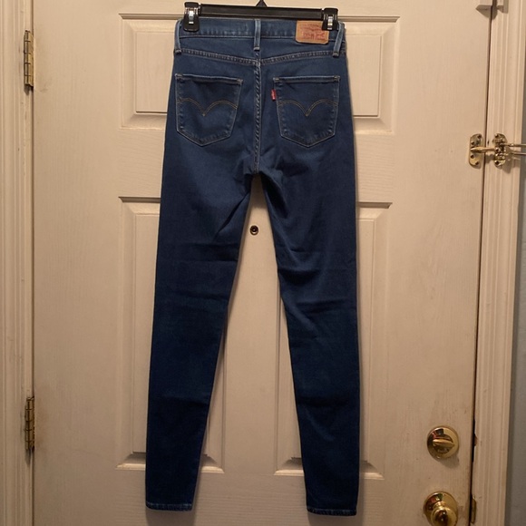 Levi’s 720 High Rise Super Skinny, Size 25, Good Condition Like New - Picture 2 of 4